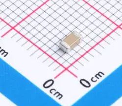 1206B104K101CT – MLCC boîtier 1206 diélectrique X7R 0,1µF ±10% 100V faible ESR plage de température -55°C à +125°C idéal pour le découplage et le filtrage de puissance