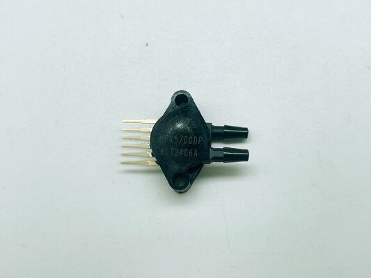 MPX5700DP capteur de pression différentielle de 0 à 700 kPa portée 2,5% précision 4,7V température de sortie compensée analogue