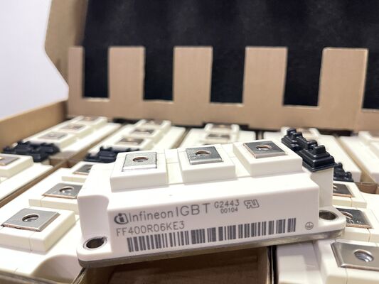 FF400R06KE3HOSA1 module IGBT 600V 400A technologie d'arrêt de tranchée à demi-pont bas VCEsat de haute vitesse de qualité industrielle