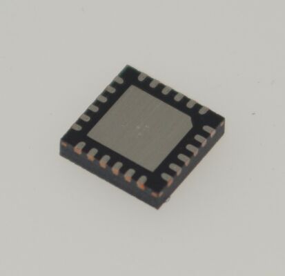 ADS8634SRGER 12 bits ADC 4-ch 1MSPS SPI prog entrée (± 12V/0-10V) ref interne 2,5V-5V VQFN-24 pour le secteur industriel