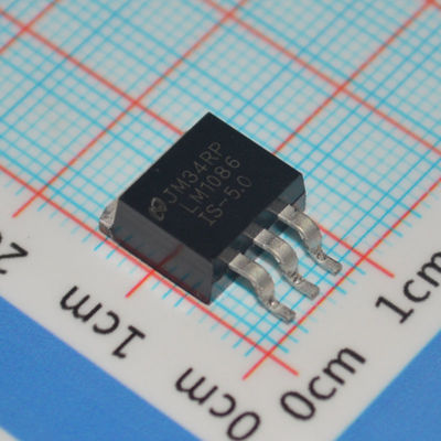 LM1086IS-5.0 Régulateur LDO 5V 1.5A ±1% de précision, chute de tension de 1V TO-263 Protection thermique -40°C à +125°C