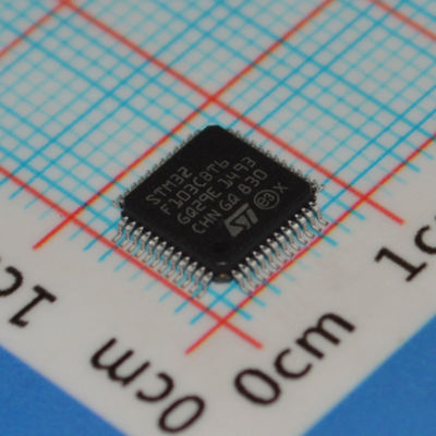 STM32F103CBT6 72MHz Cortex-M3 MCU 128KB Flash 20KB RAM 2x12 bits ADC 3xUSART USB/CAN LQFP-48 2.0-3.6V -40°C à +85°C Performance de qualité industrielle