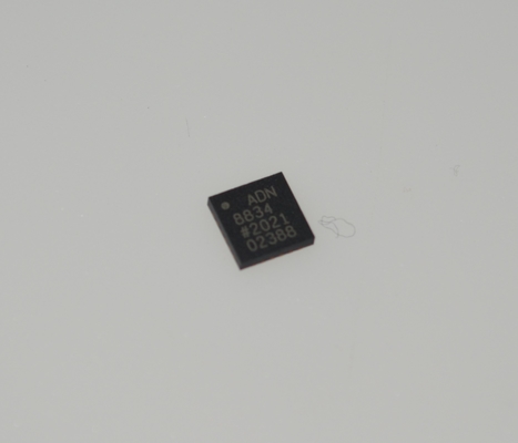 ADN8834ACPZ-R7 Contrôleur TEC 3A ±2,5°C Stabilité Alimentation 2,7-5,5V Interface I2C LFCSP-32 -40°C à +85°C