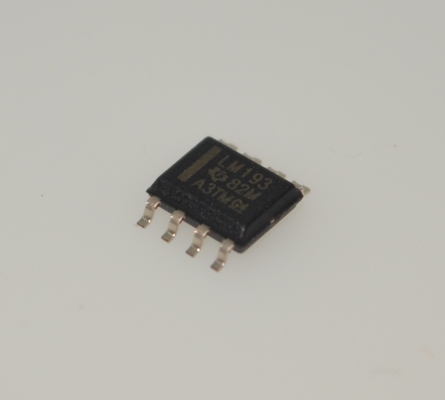 LM193DR Comparateur de tension double basse consommation avec sortie collecteur ouvert Alimentation large 2V-36V ±1V-18V Alimentation double Faible courant d'entrée Haute précision Compatible TTL/CMOS Boîtier SOIC-8