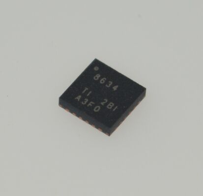 ADS8634SRGER 12 bits ADC 4-ch 1MSPS SPI prog entrée (± 12V/0-10V) ref interne 2,5V-5V VQFN-24 pour le secteur industriel